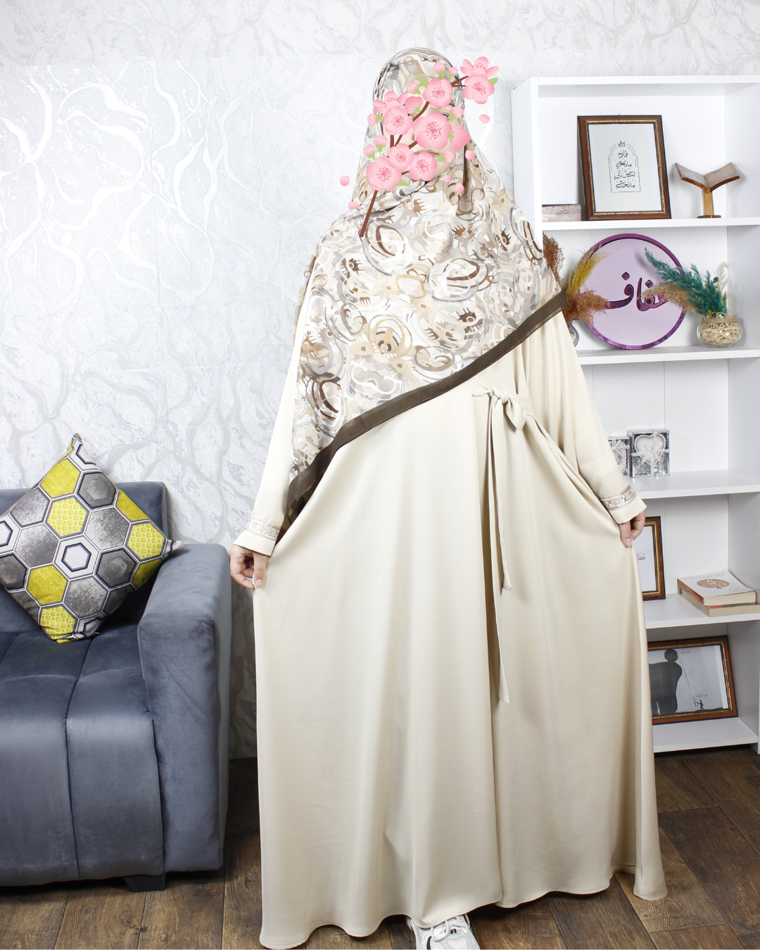 عباية حضور- كوني حاضرة بفخامة ورقي تذهل الأنظار