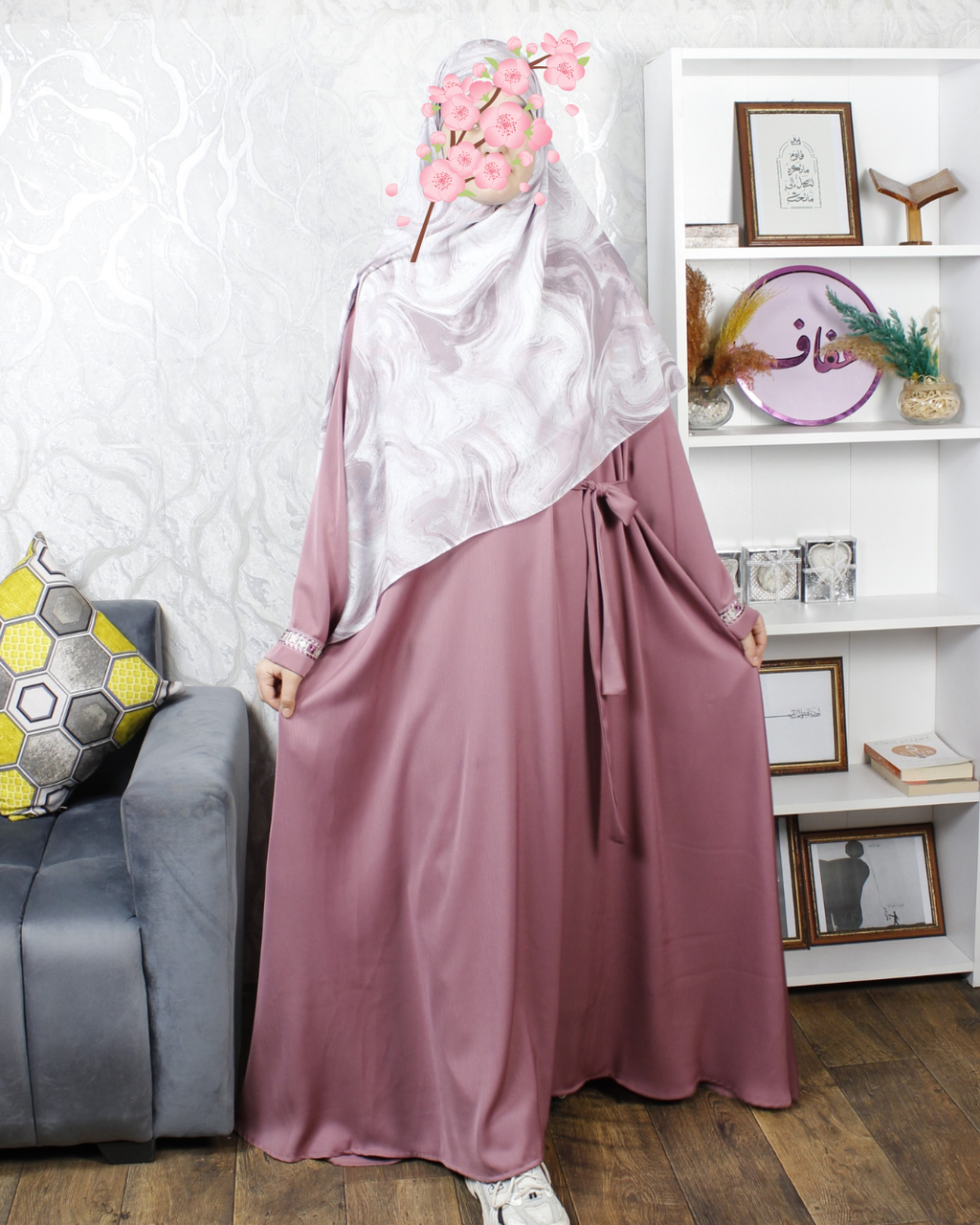 عباية حضور- كوني حاضرة بفخامة ورقي تذهل الأنظار