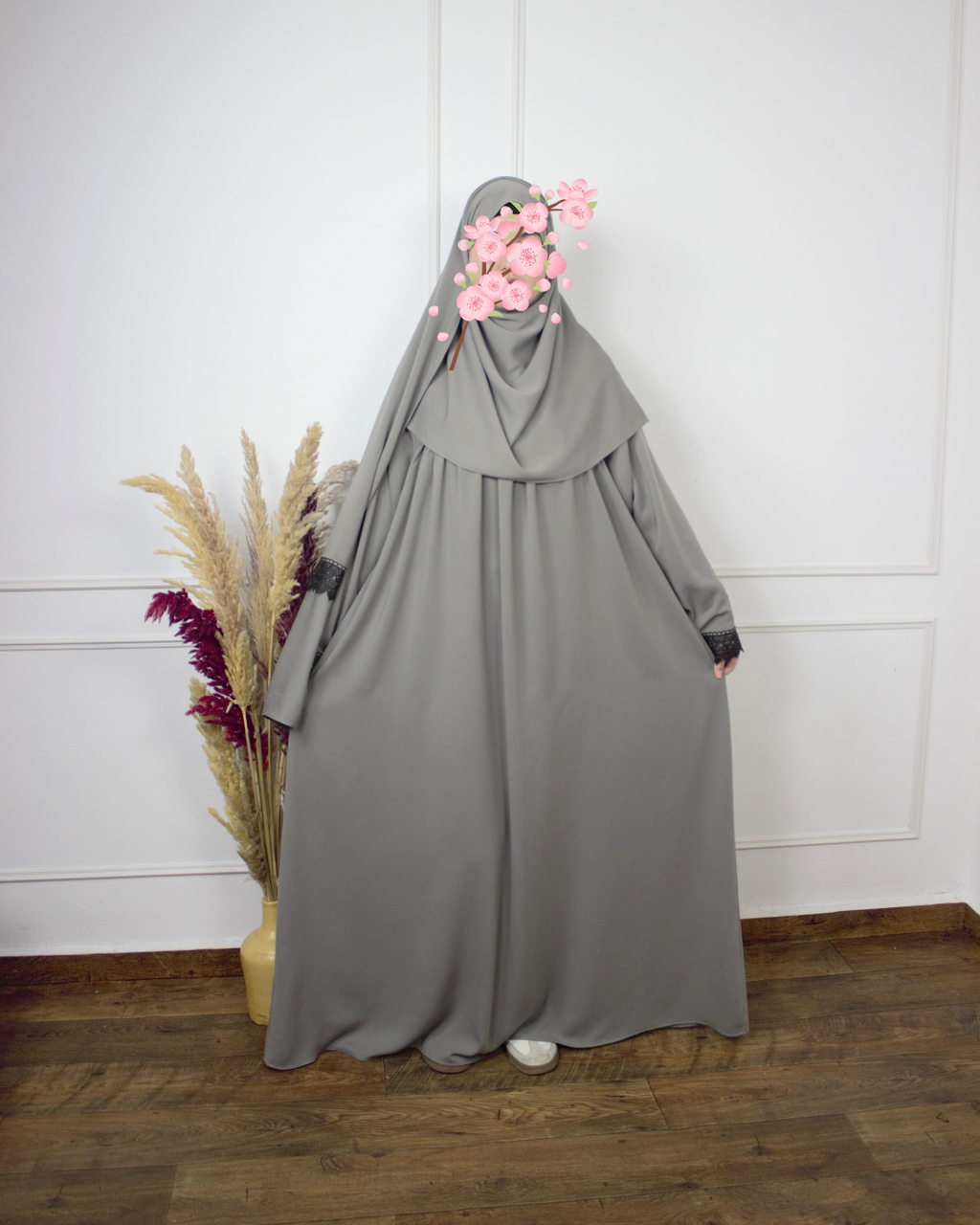 طقم الصلاة بثوب ريحانة الدافئ – راحة ودفئ في كل ركعة