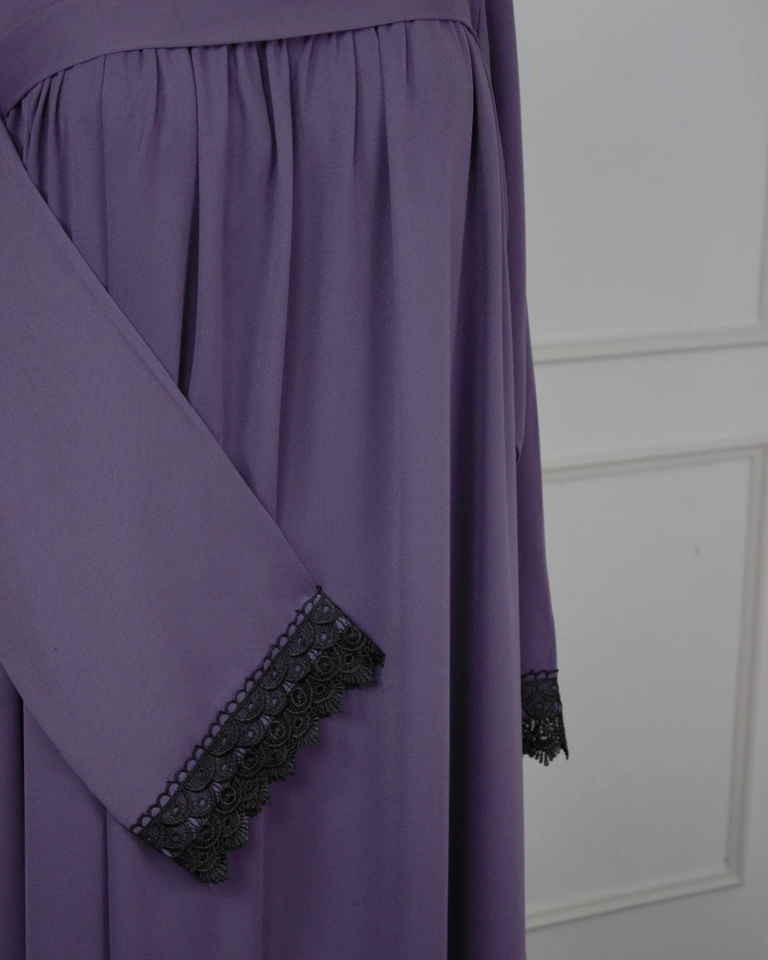 طقم الصلاة بثوب ريحانة الدافئ – راحة ودفئ في كل ركعة