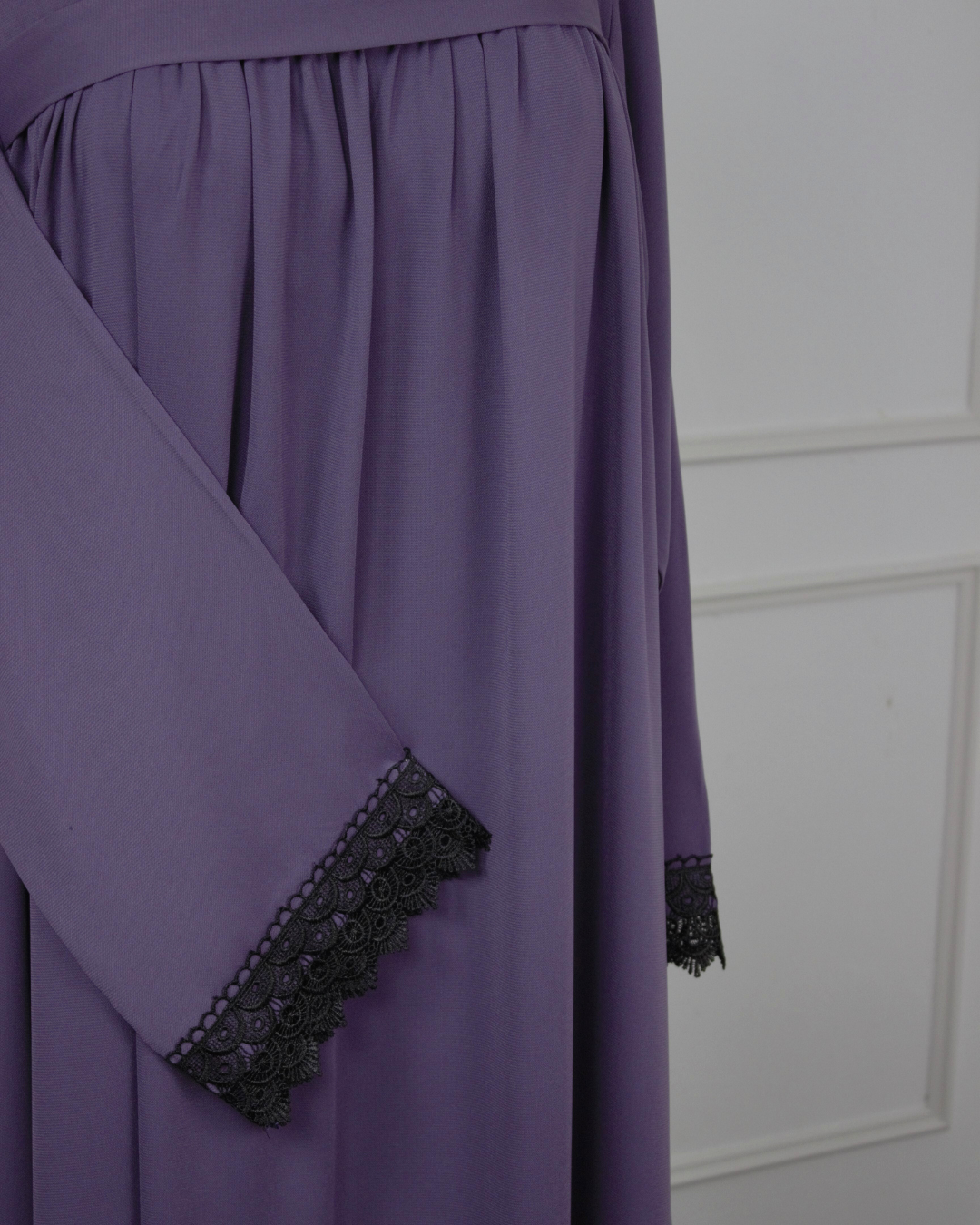 طقم الصلاة بثوب ريحانة الدافئ – راحة ودفئ في كل ركعة