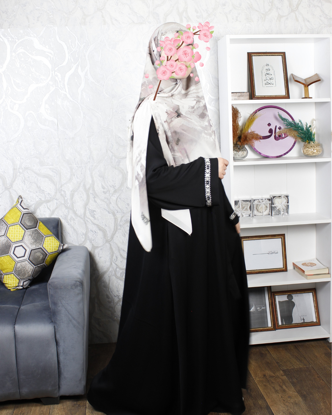عباية حضور- كوني حاضرة بفخامة ورقي تذهل الأنظار