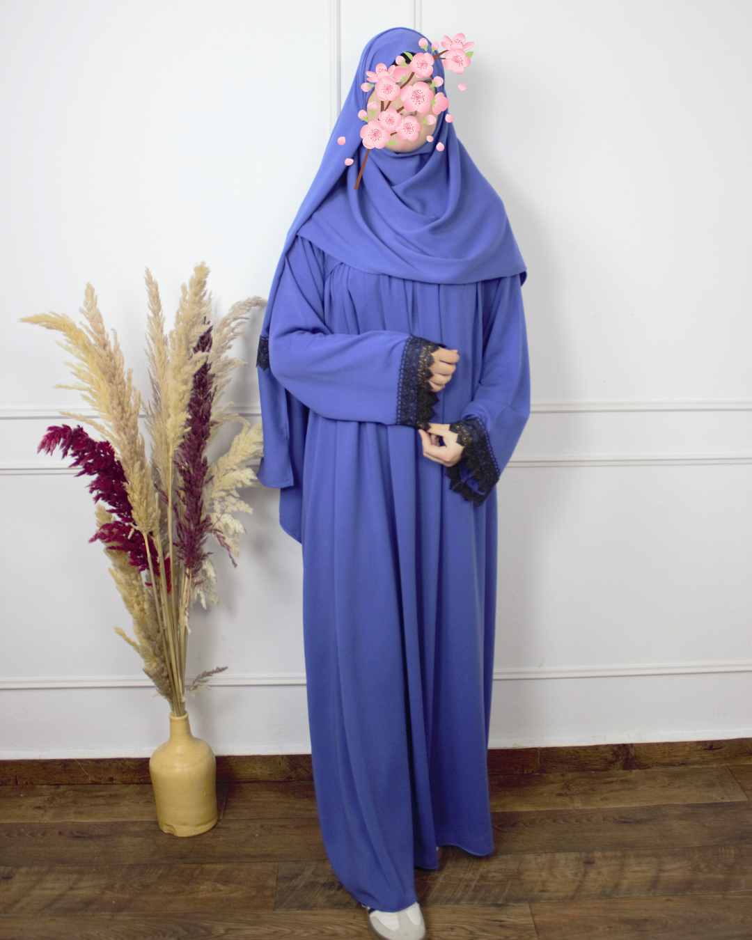 طقم الصلاة بثوب ريحانة الدافئ – راحة ودفئ في كل ركعة