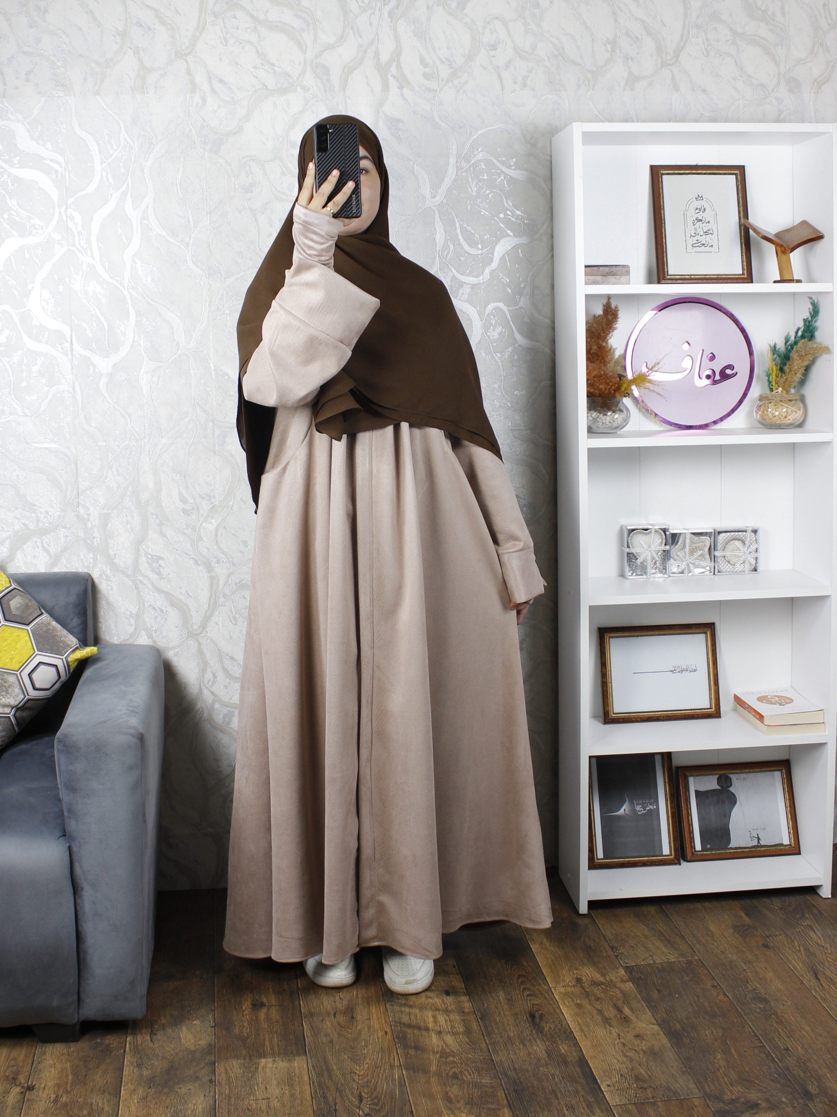 عباية دفئ + معصم - ثوب فودان- لشتاء دافئ