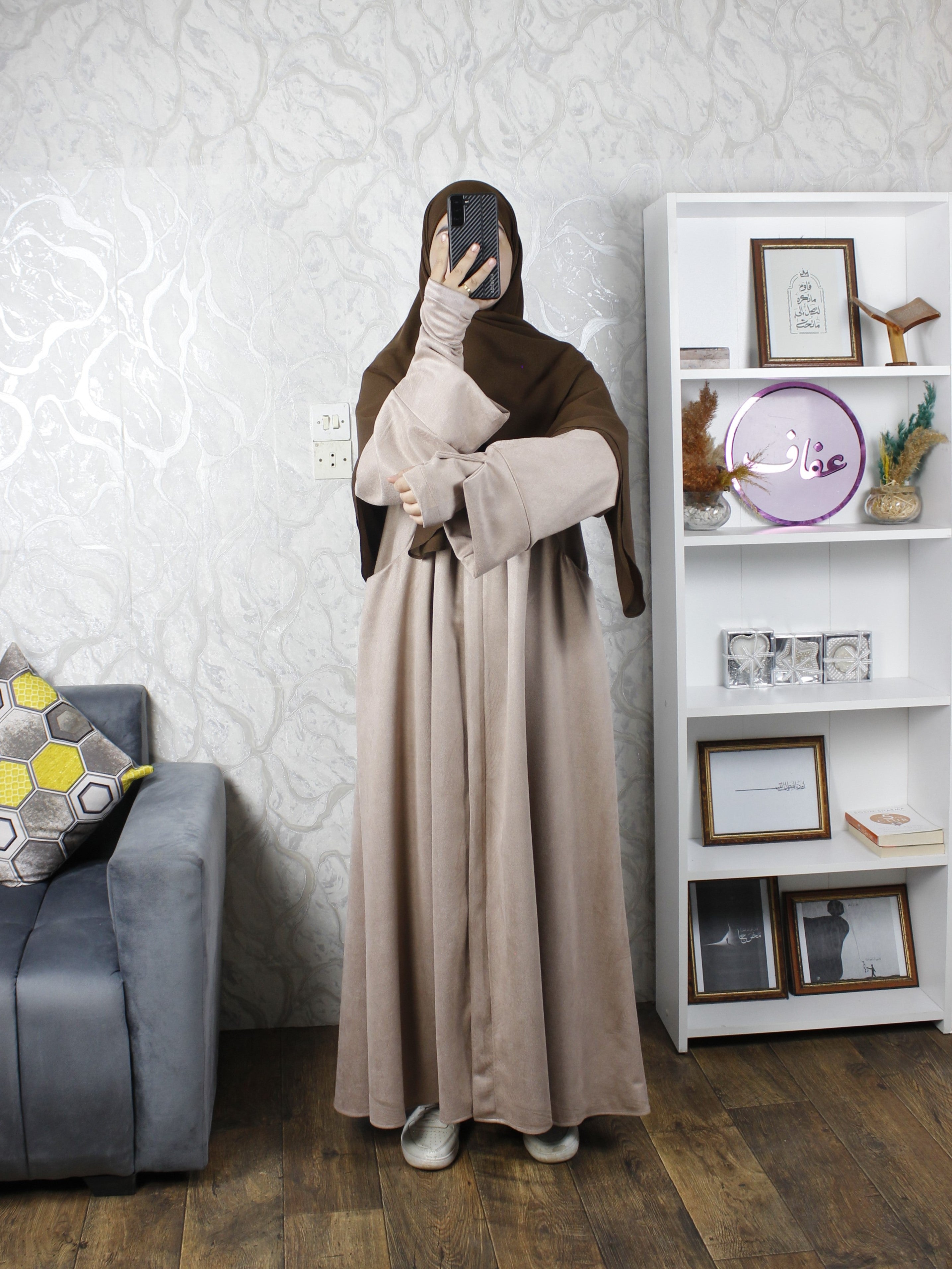 عباية دفئ + معصم - ثوب فودان- لشتاء دافئ