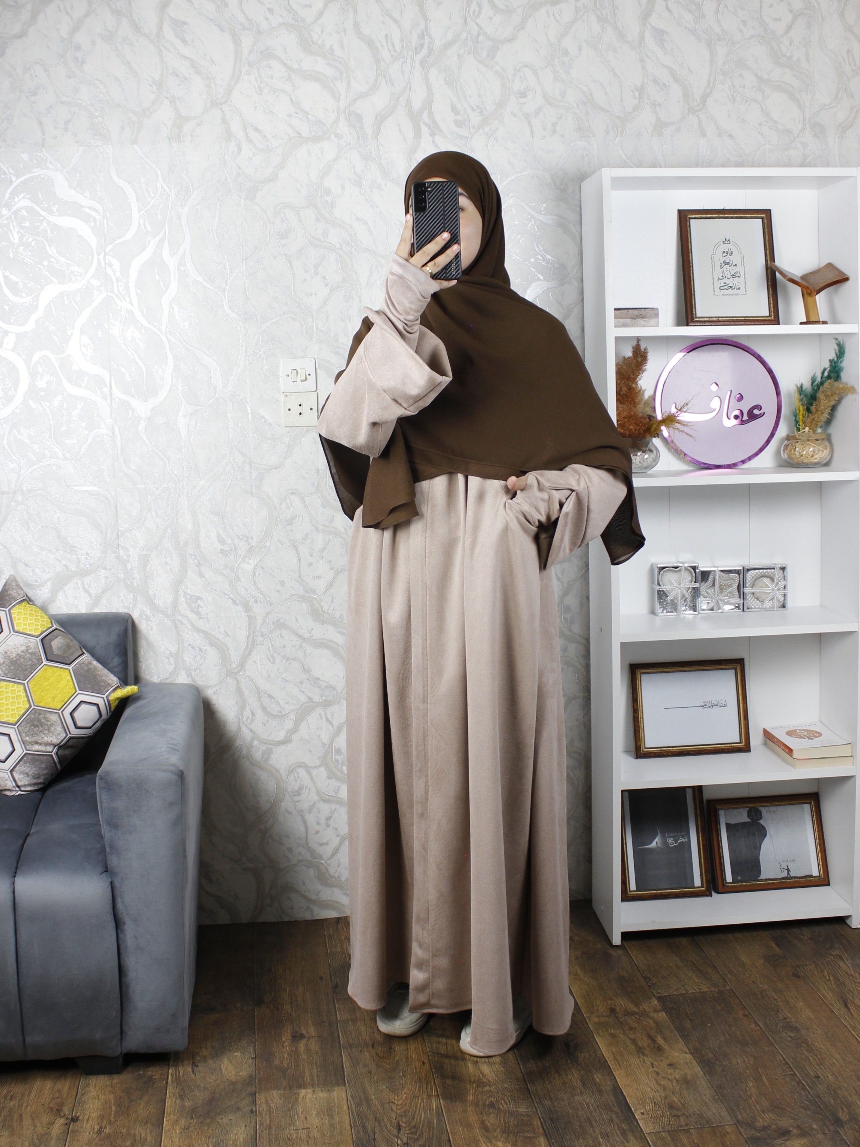 عباية دفئ + معصم - ثوب فودان- لشتاء دافئ