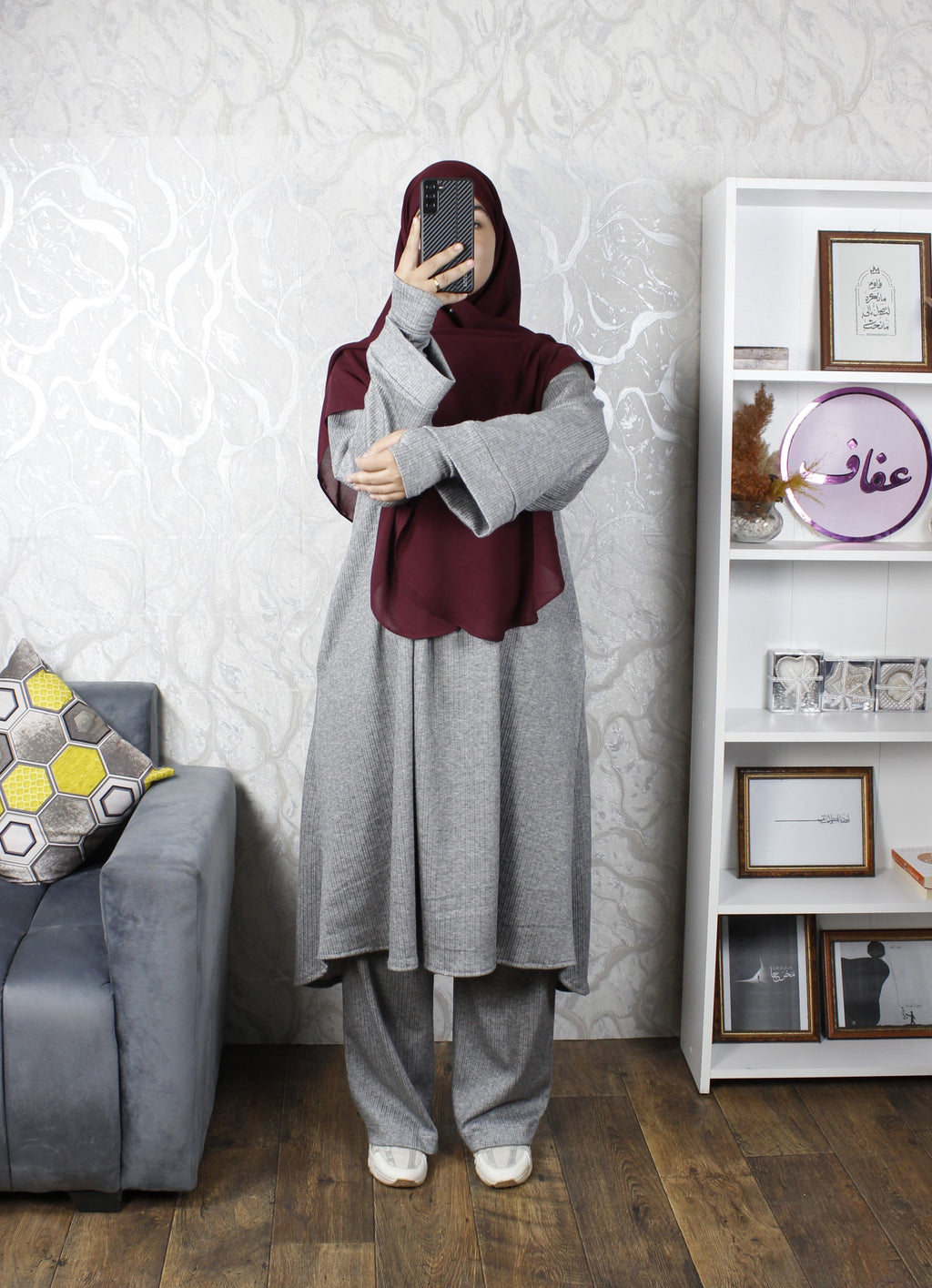 عباءة لينا مع المعصم - عملية ودافئة