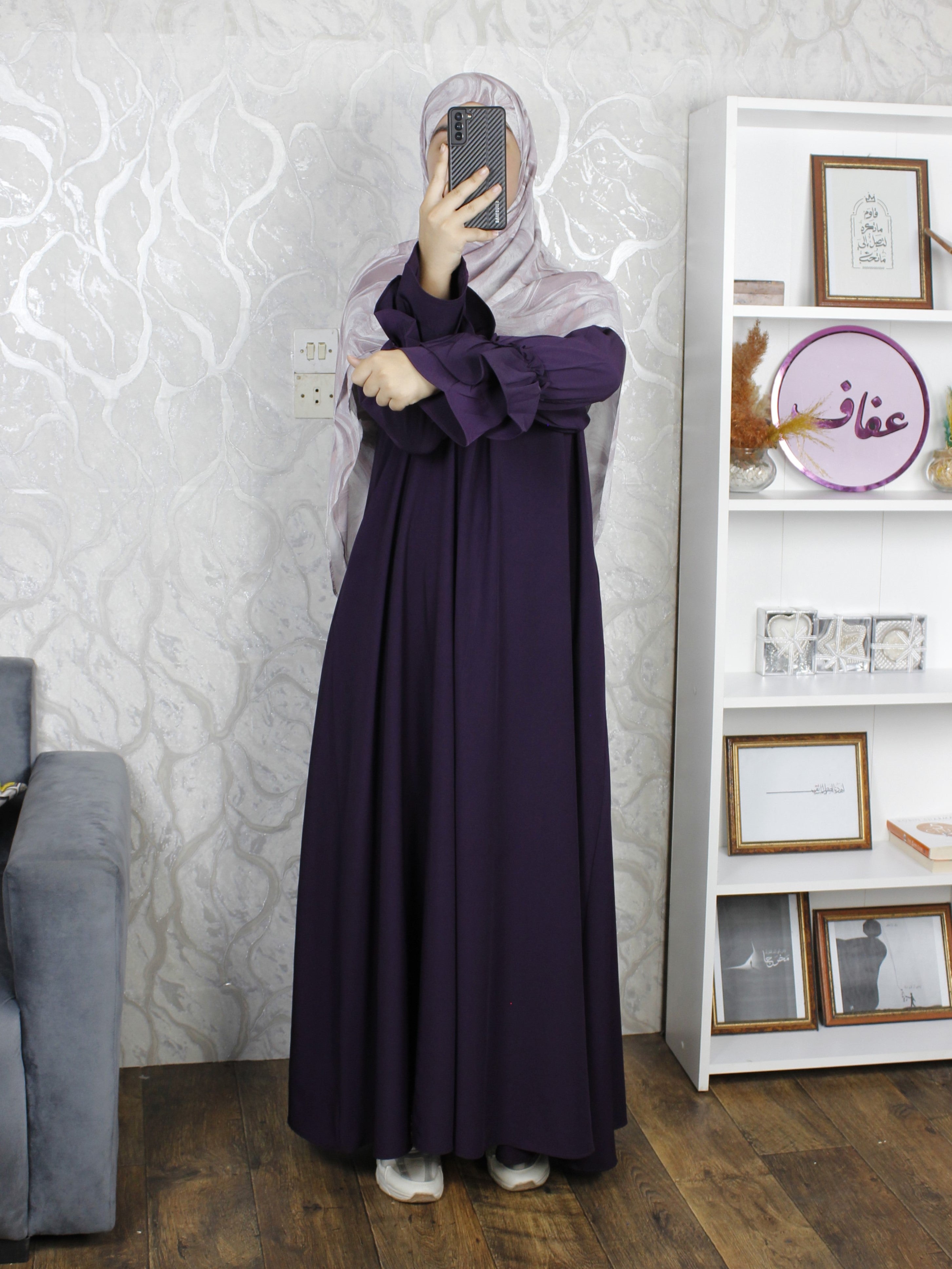 عباية وقار- لأن الراحة في الشتاء تبدأ من عبايتك