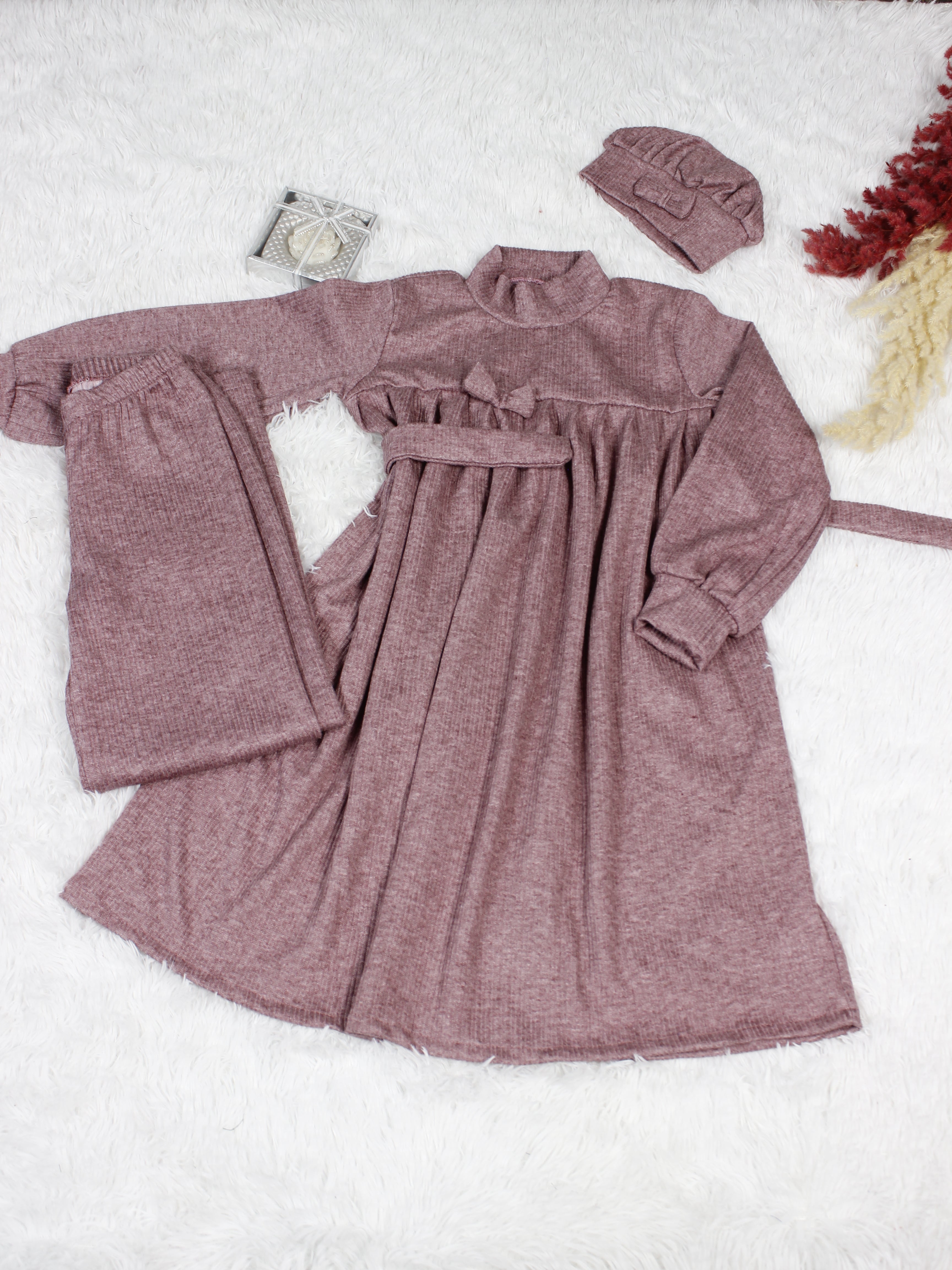 عباية لينا  من قطعتين   للأطفال مع قبعة