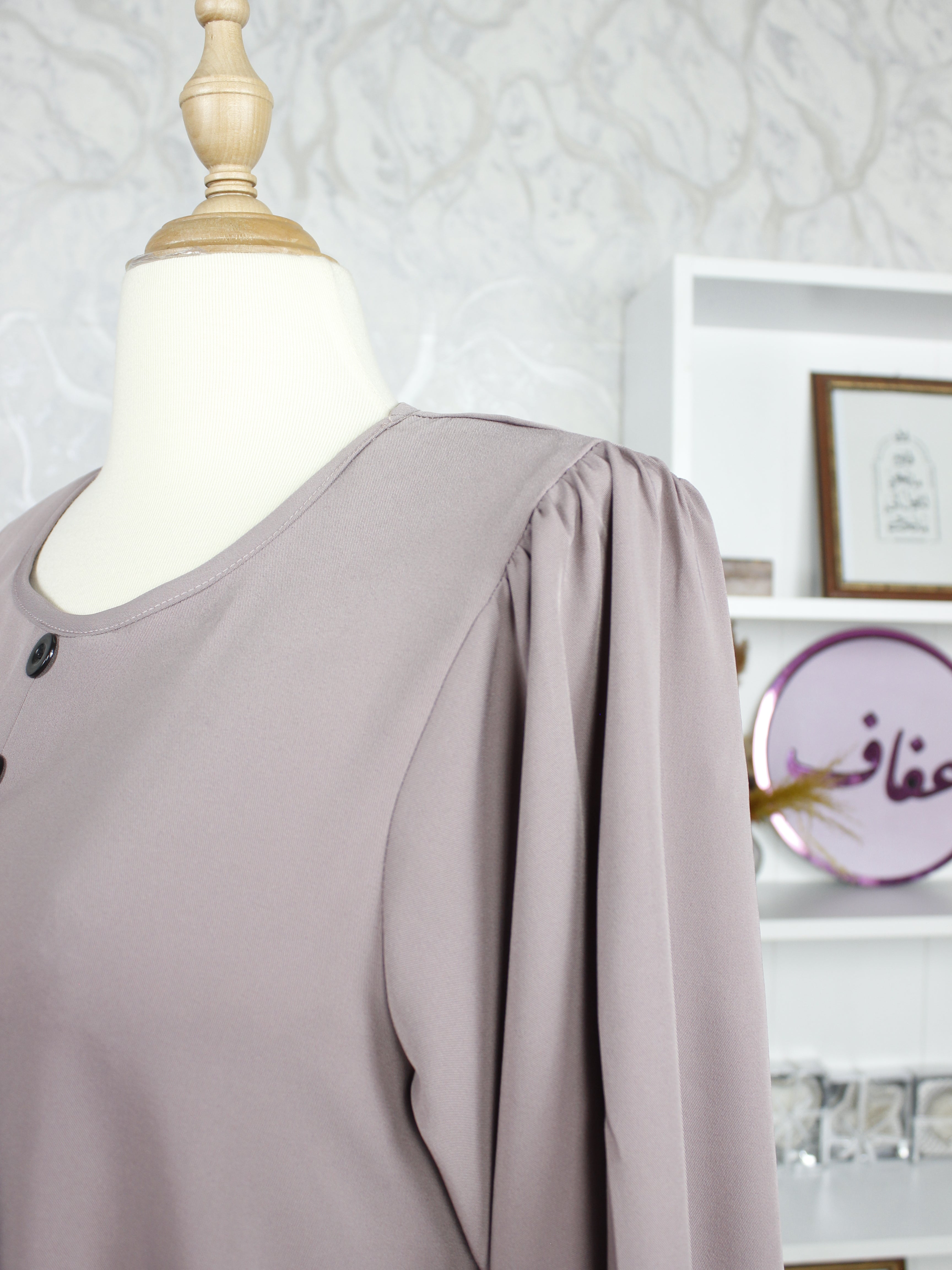 عباية وقار- لأن الراحة في الشتاء تبدأ من عبايتك