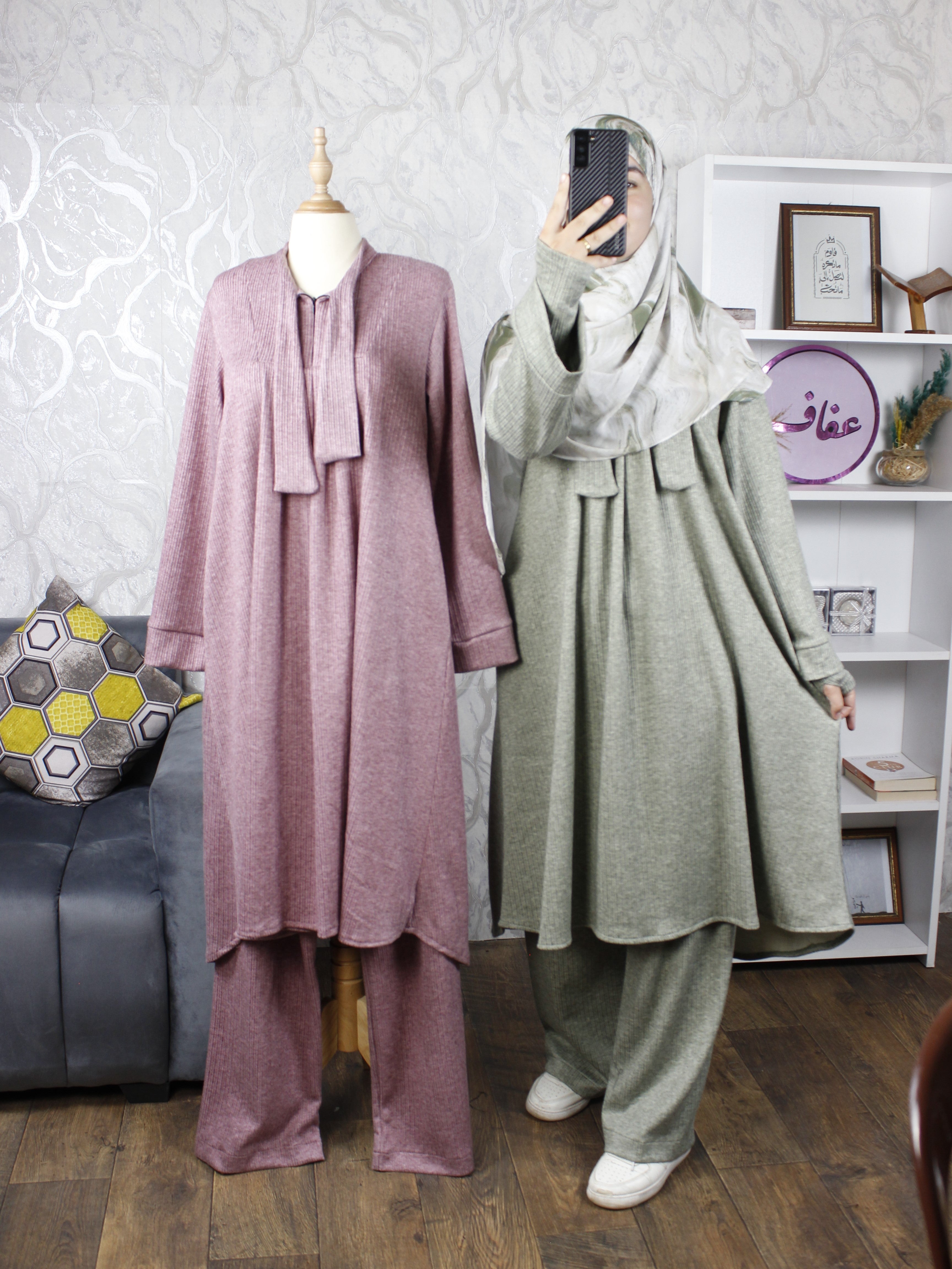 عباءة لينا مع المعصم - عملية ودافئة