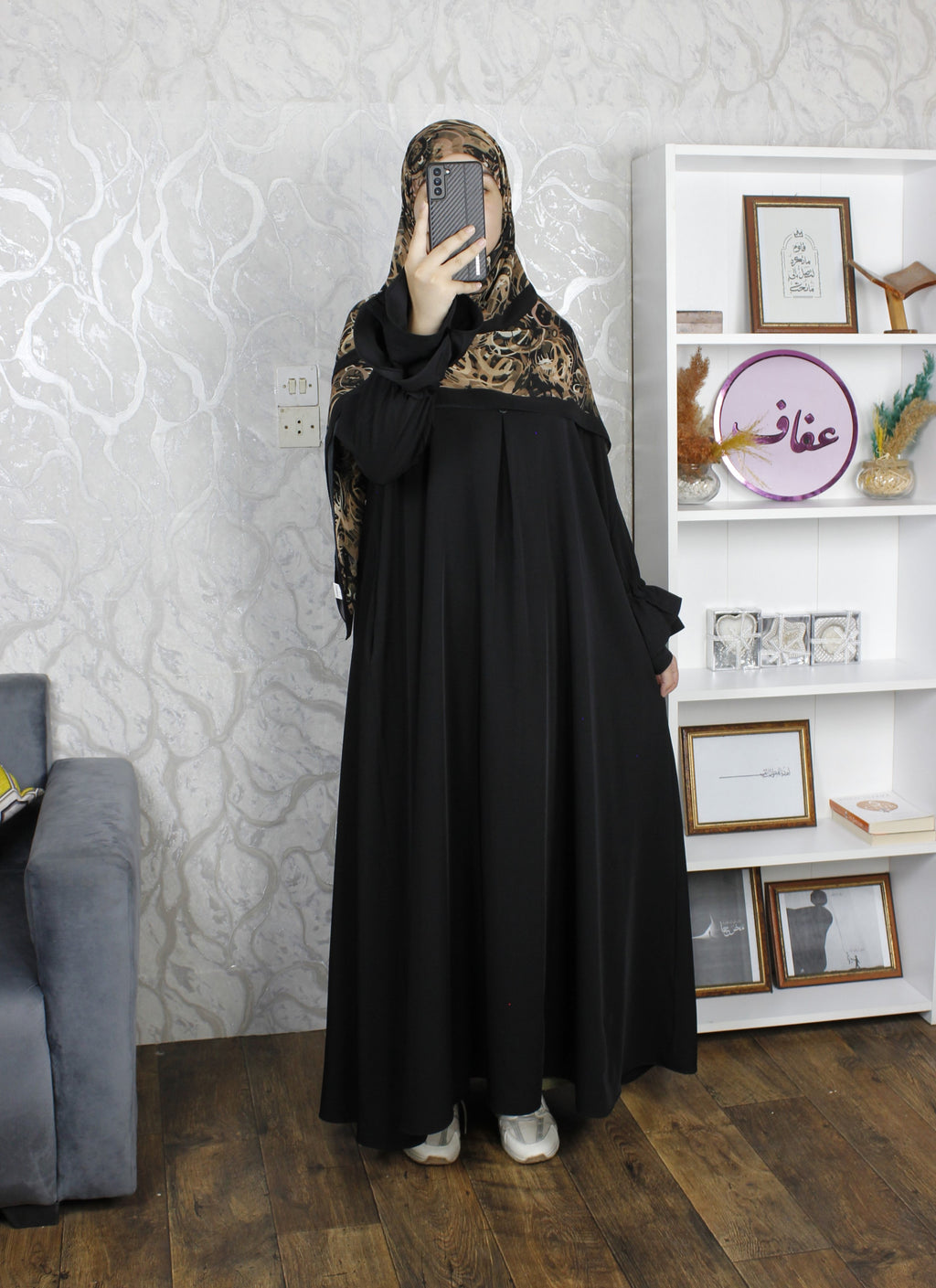 عباية وقار- لأن الراحة في الشتاء تبدأ من عبايتك