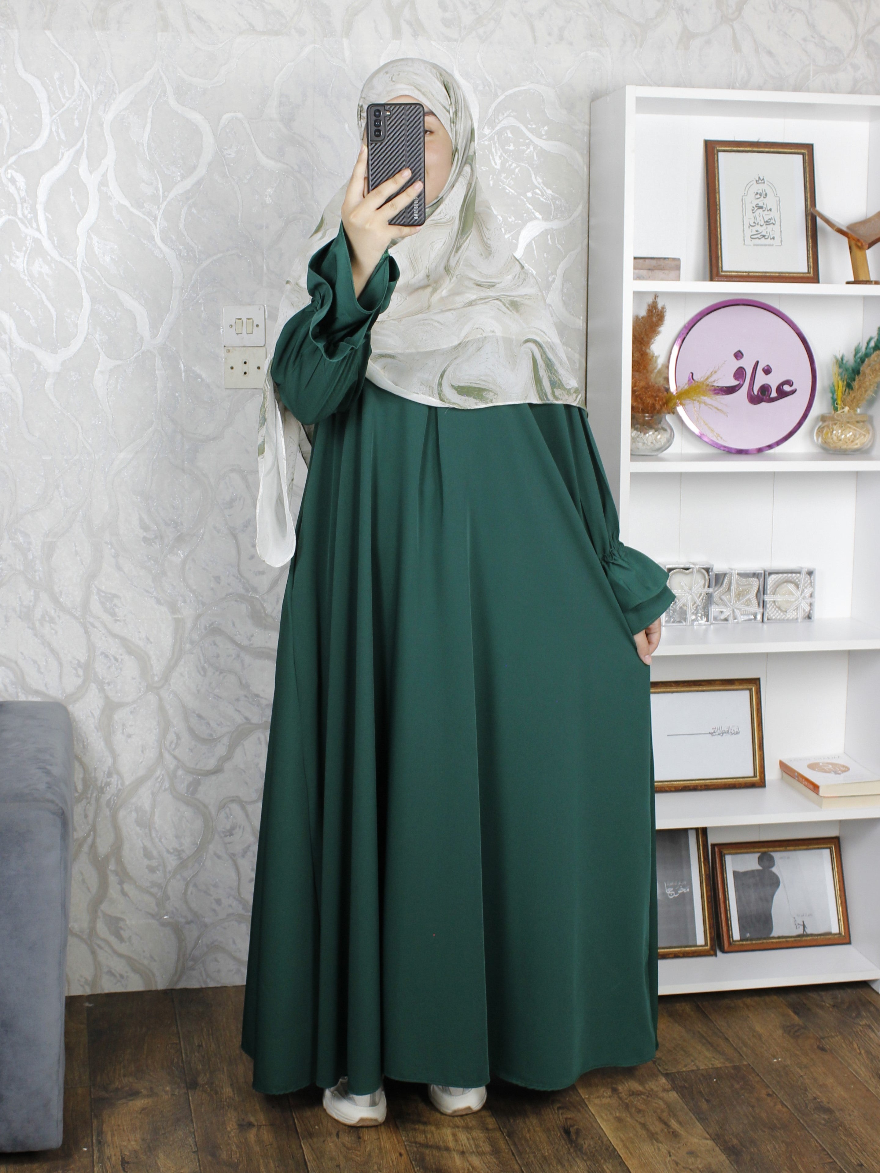 عباية وقار- لأن الراحة في الشتاء تبدأ من عبايتك