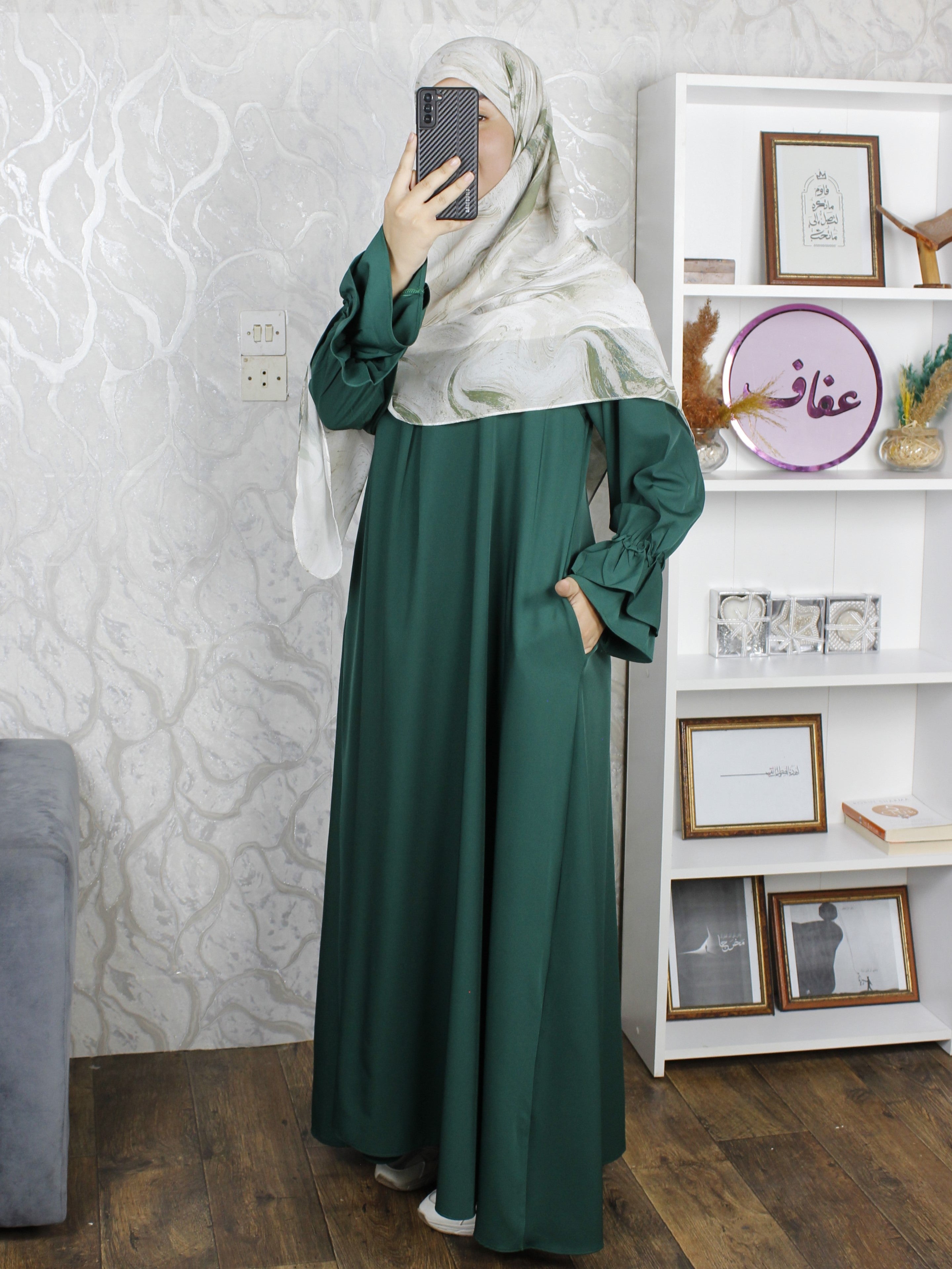 عباية وقار- لأن الراحة في الشتاء تبدأ من عبايتك