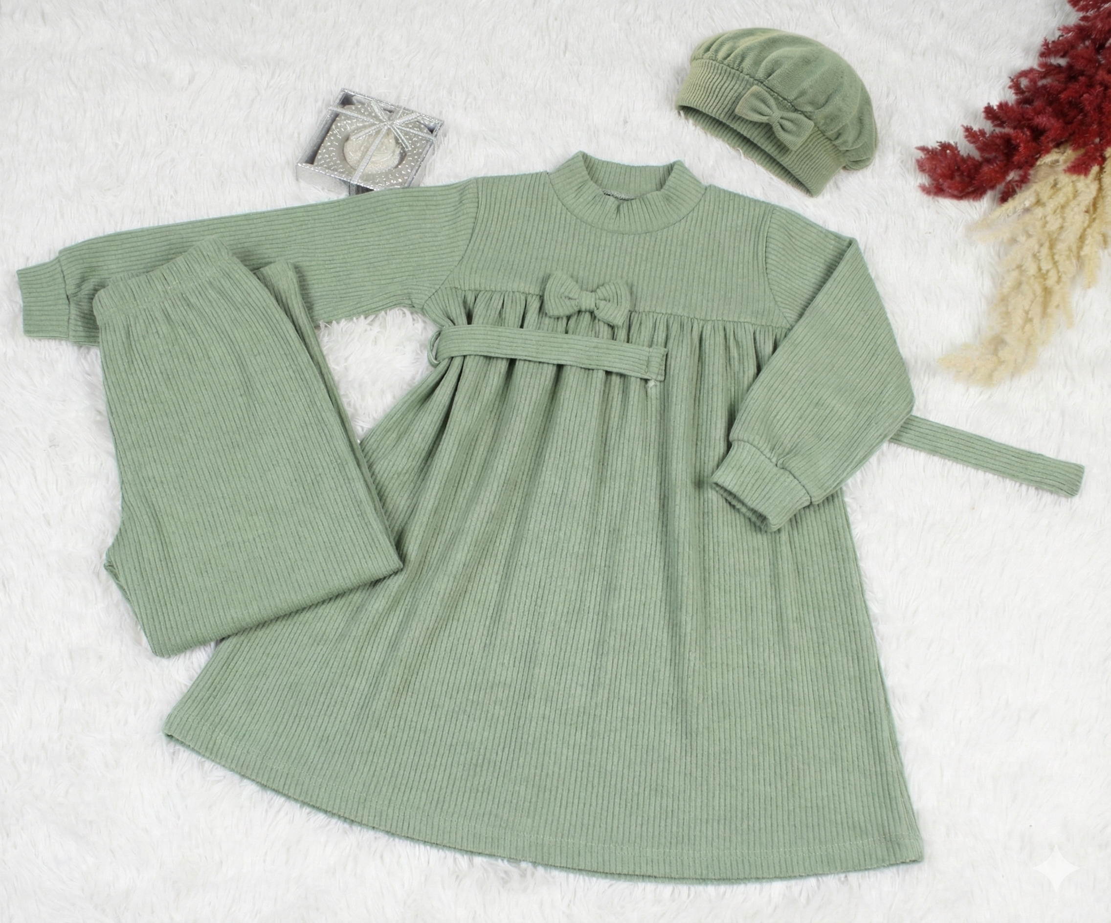 عباية لينا  من قطعتين   للأطفال مع قبعة